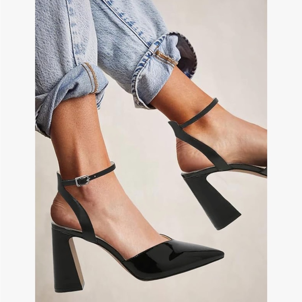 Black pumps WORN ONCE